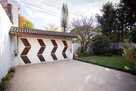 Casa à venda com 370m², 4 quartos e 6 vagasEntrada