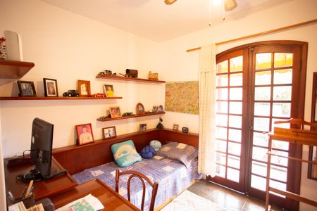 Casa à venda com 370m², 4 quartos e 6 vagasSuíte 3