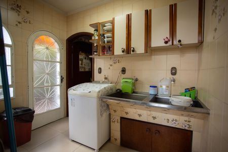 Casa à venda com 370m², 4 quartos e 6 vagasÁrea de Serviço