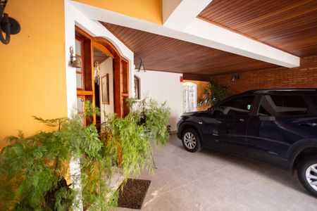 Casa à venda com 370m², 4 quartos e 6 vagasGaragem