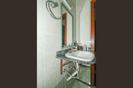 Apartamento à venda com 239m², 3 quartos e 2 vagasBanheiro da Suíte