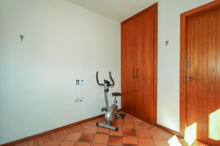 Apartamento à venda com 239m², 3 quartos e 2 vagasQuarto 2