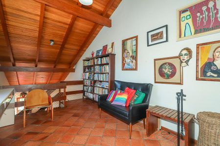 Apartamento à venda com 239m², 3 quartos e 2 vagasEscritório