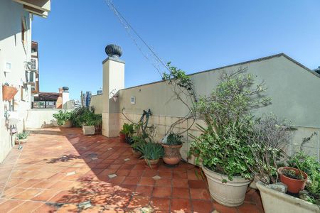 Apartamento à venda com 239m², 3 quartos e 2 vagasÁrea externa 