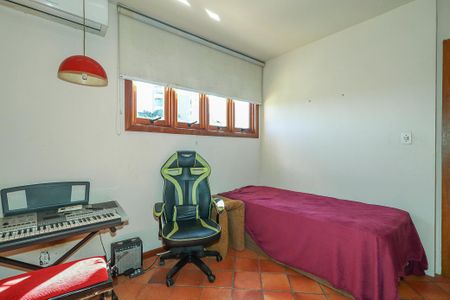 Apartamento à venda com 239m², 3 quartos e 2 vagasQuarto 2