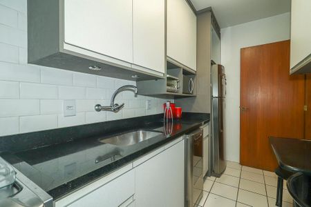 Apartamento à venda com 239m², 3 quartos e 2 vagasCozinha 