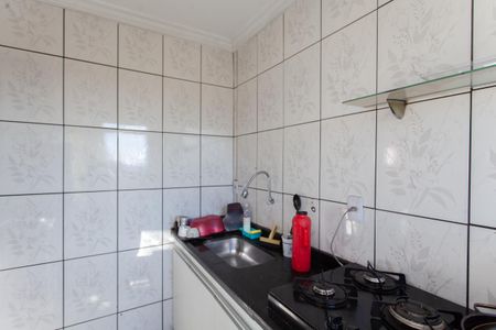 Apartamento à venda com 44m², 2 quartos e 1 vaga Apartamento à venda com 44m², 2 quartos e 1 vagaCozinha e Área de Serviço