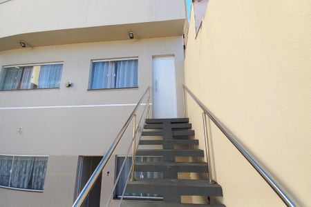 Casa para alugar com 88m², 2 quartos e 3 vagasAcesso ao Prédio