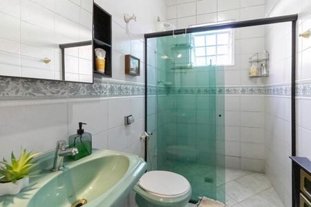 Casa à venda com 200m², 3 quartos e 2 vagasBanheiro social 