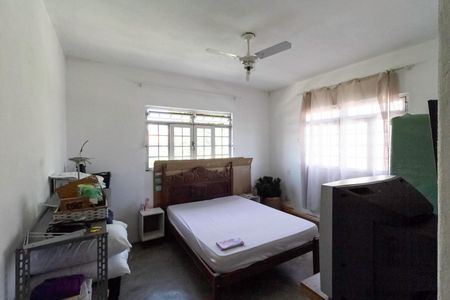 Casa à venda com 200m², 3 quartos e 2 vagasQuarto 2