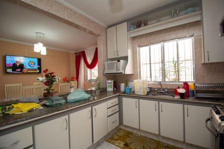 Casa para alugar com 117m², 3 quartos e 2 vagasCozinha