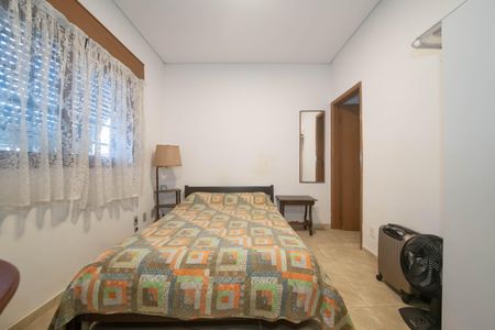 Casa à venda com 200m², 4 quartos e 2 vagasSuíte