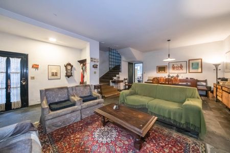 Casa à venda com 200m², 4 quartos e 2 vagasSala