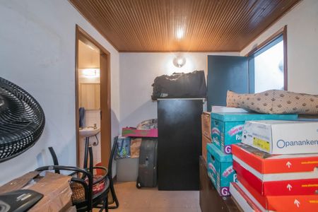 Casa à venda com 200m², 4 quartos e 2 vagasQuarto de Serviço