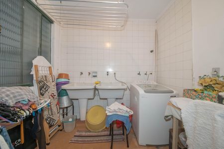 Casa à venda com 200m², 4 quartos e 2 vagasÁrea de Serviço