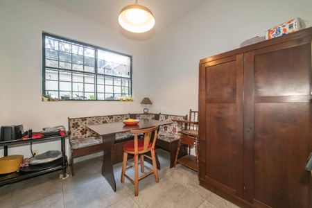 Casa à venda com 200m², 4 quartos e 2 vagasCozinha - Copa