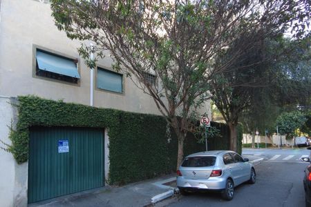 Casa à venda com 200m², 4 quartos e 2 vagasFachada