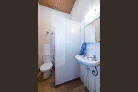 Casa à venda com 200m², 4 quartos e 2 vagasBanheiro de Serviço