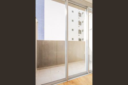 Apartamento à venda com 82m², 2 quartos e 2 vagas Apartamento à venda com 82m², 2 quartos e 2 vagasVaranda da Suíte