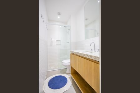 Apartamento à venda com 82m², 2 quartos e 2 vagas Apartamento à venda com 82m², 2 quartos e 2 vagasBanheiro da Suíte