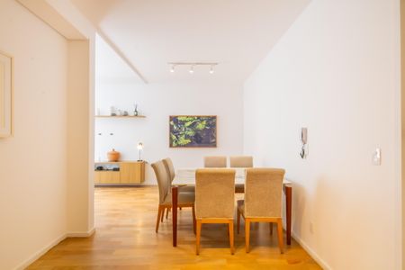 Apartamento à venda com 82m², 2 quartos e 2 vagas Apartamento à venda com 82m², 2 quartos e 2 vagasSala