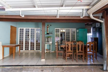 Casa à venda com 227m², 3 quartos e 5 vagasÁrea Privativa 