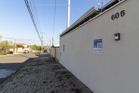 Casa à venda com 227m², 3 quartos e 5 vagasFachada e Placa