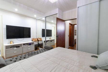Casa à venda com 227m², 3 quartos e 5 vagasSuíte 