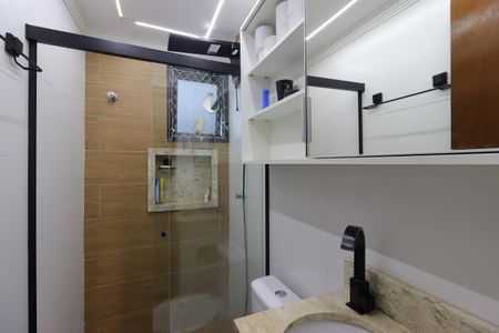 Apartamento à venda com 98m², 2 quartos e 1 vagaBanheiro da Suíte