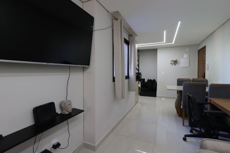 Apartamento à venda com 98m², 2 quartos e 1 vagaSala