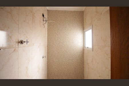 Casa à venda com 66m², 2 quartos e 2 vagas Casa à venda com 66m², 2 quartos e 2 vagasBanheiro da Suíte 2