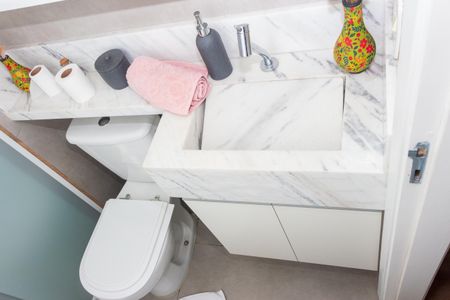 Banheiro de apartamento à venda com 2 quartos, 50m² em Vila Emir, São Paulo