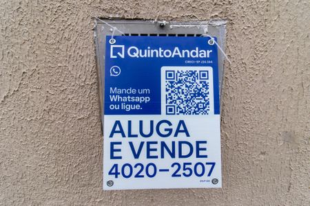 Casa à venda com 256m², 3 quartos e 4 vagas Casa à venda com 256m², 3 quartos e 4 vagasPlaca