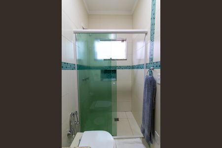 Casa à venda com 256m², 3 quartos e 4 vagas Casa à venda com 256m², 3 quartos e 4 vagasBanheiro da Suíte 1