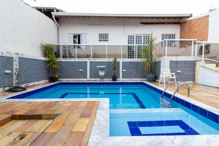 Casa à venda com 256m², 3 quartos e 4 vagas Casa à venda com 256m², 3 quartos e 4 vagasÁrea comum