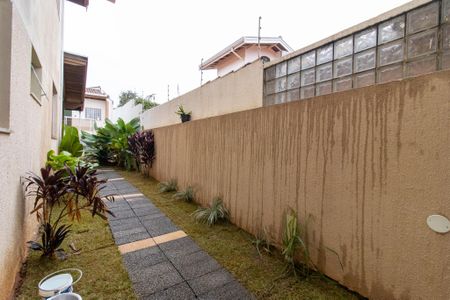 Casa à venda com 256m², 3 quartos e 4 vagas Casa à venda com 256m², 3 quartos e 4 vagasÁrea comum