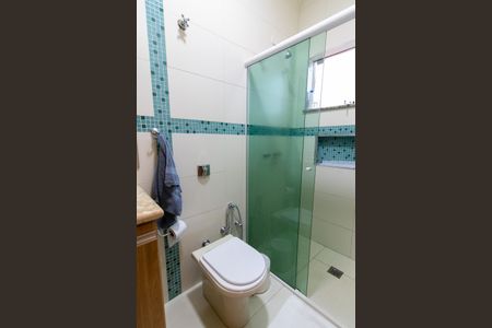 Casa à venda com 256m², 3 quartos e 4 vagas Casa à venda com 256m², 3 quartos e 4 vagasBanheiro da Suíte 1