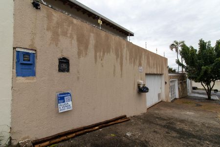 Casa à venda com 256m², 3 quartos e 4 vagas Casa à venda com 256m², 3 quartos e 4 vagasÁrea comum