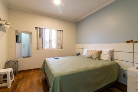 Casa à venda com 256m², 3 quartos e 4 vagas Casa à venda com 256m², 3 quartos e 4 vagasSuíte 2