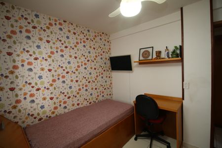 Apartamento à venda com 95m², 3 quartos e 1 vagaQuarto 2