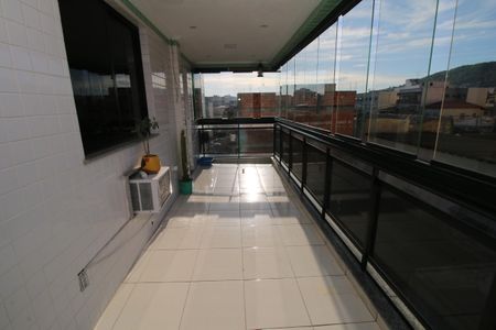 Apartamento à venda com 95m², 3 quartos e 1 vagaVaranda