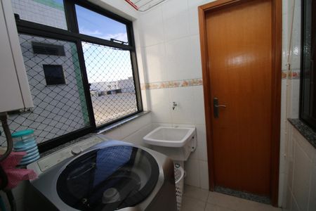 Apartamento à venda com 95m², 3 quartos e 1 vagaÁrea de Serviço