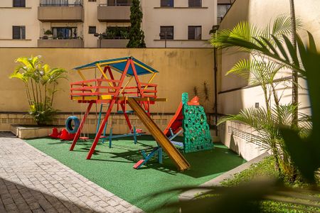 Apartamento à venda com 126m², 3 quartos e 3 vagasÁrea comum - Playground