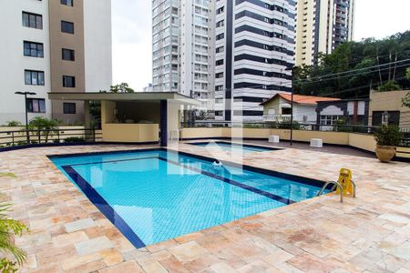 Apartamento à venda com 126m², 3 quartos e 3 vagasÁrea comum - Piscina