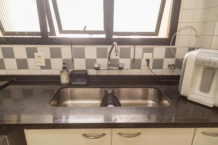 Apartamento à venda com 126m², 3 quartos e 3 vagasCozinha