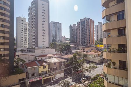 Apartamento à venda com 126m², 3 quartos e 3 vagasVista da Suíte 1