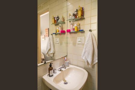 Apartamento à venda com 126m², 3 quartos e 3 vagasBanheiro da Suíte 2