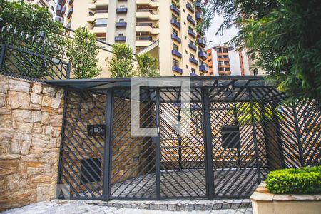Apartamento à venda com 126m², 3 quartos e 3 vagasFachada
