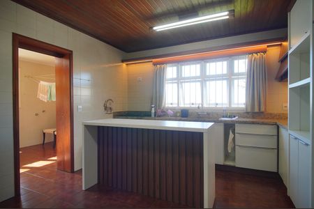 Casa para alugar com 445m², 5 quartos e 6 vagasCozinha