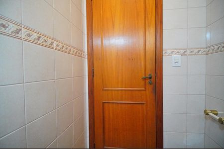 Casa para alugar com 445m², 5 quartos e 6 vagasLavabo